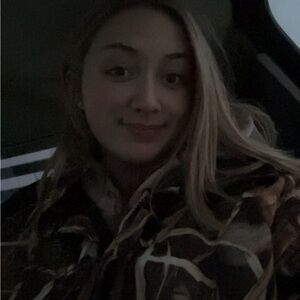 Meet your Posher, Adalyn